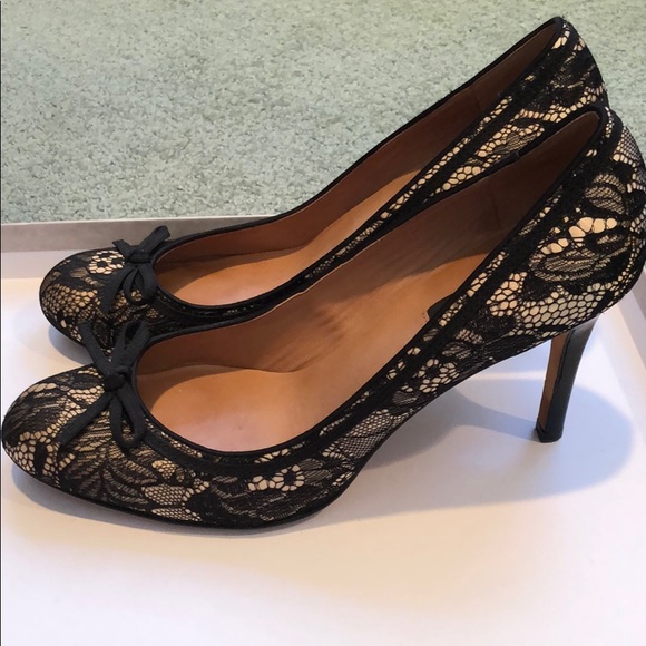 Lace shoes - Picture 2 of 3